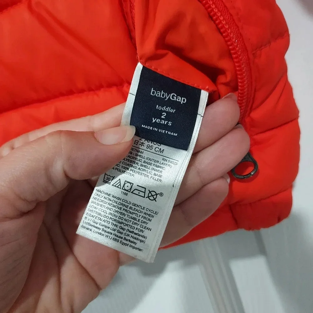 Baby Gap Orange to Gray Reversible Puffer Jacket in Size Toddler 2 Years